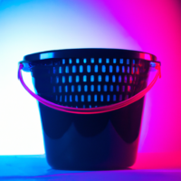 How to make a plastic bucket?